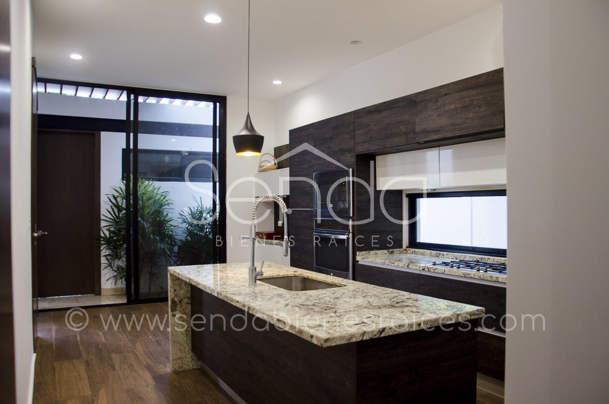 2019-12-03_23_16_35_19KG-38 Casa en venta en La Ceiba -10.jpg